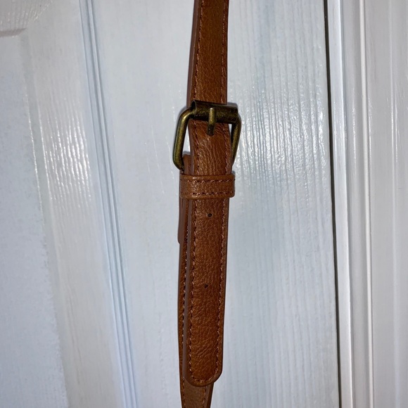 Women’s Cross Body Brown Fringe Purse - Picture 3 of 7